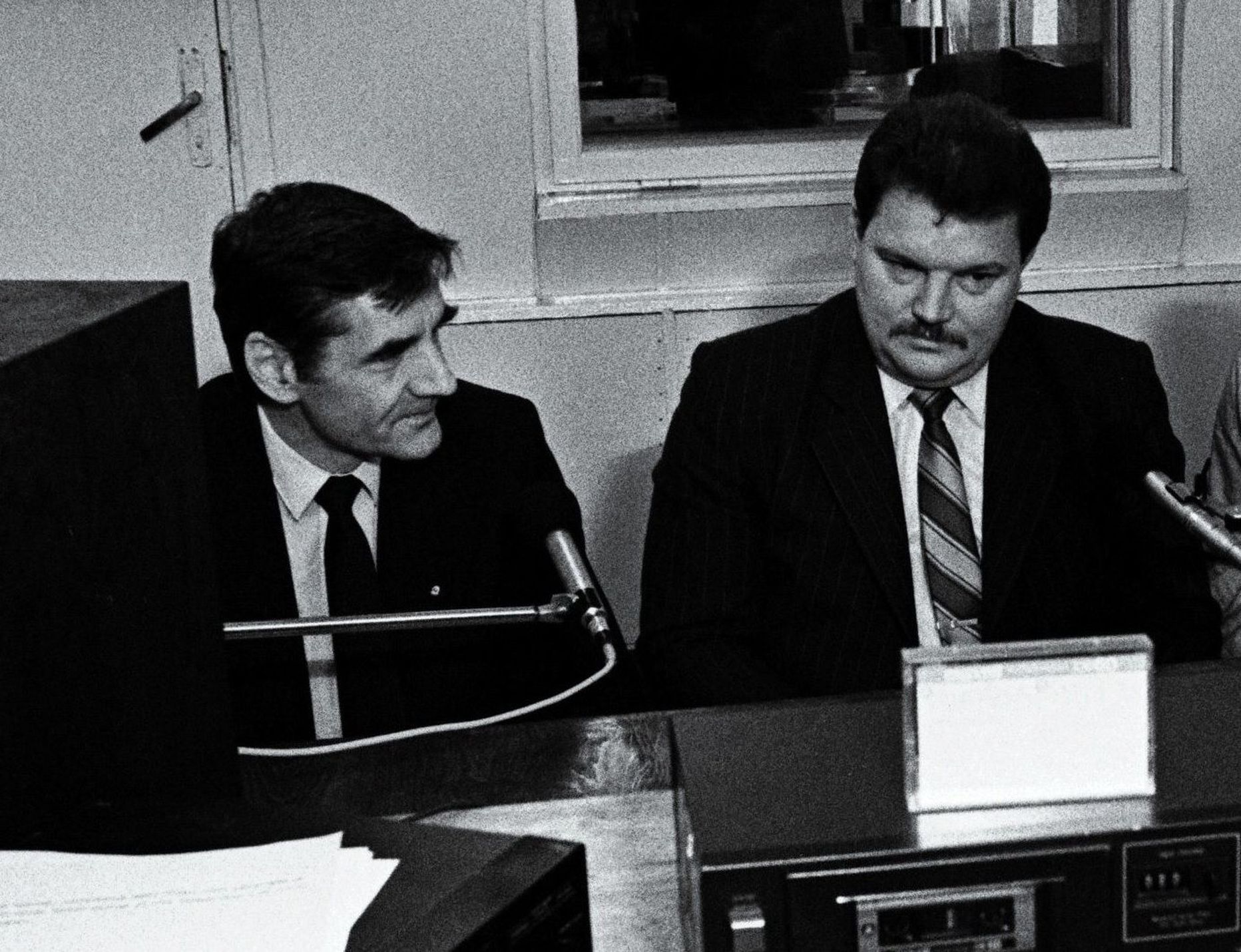 1991. aastal oli Tartu linnapea Toomas Mendelson (paremal), abilinnapea aga Väino Kull.