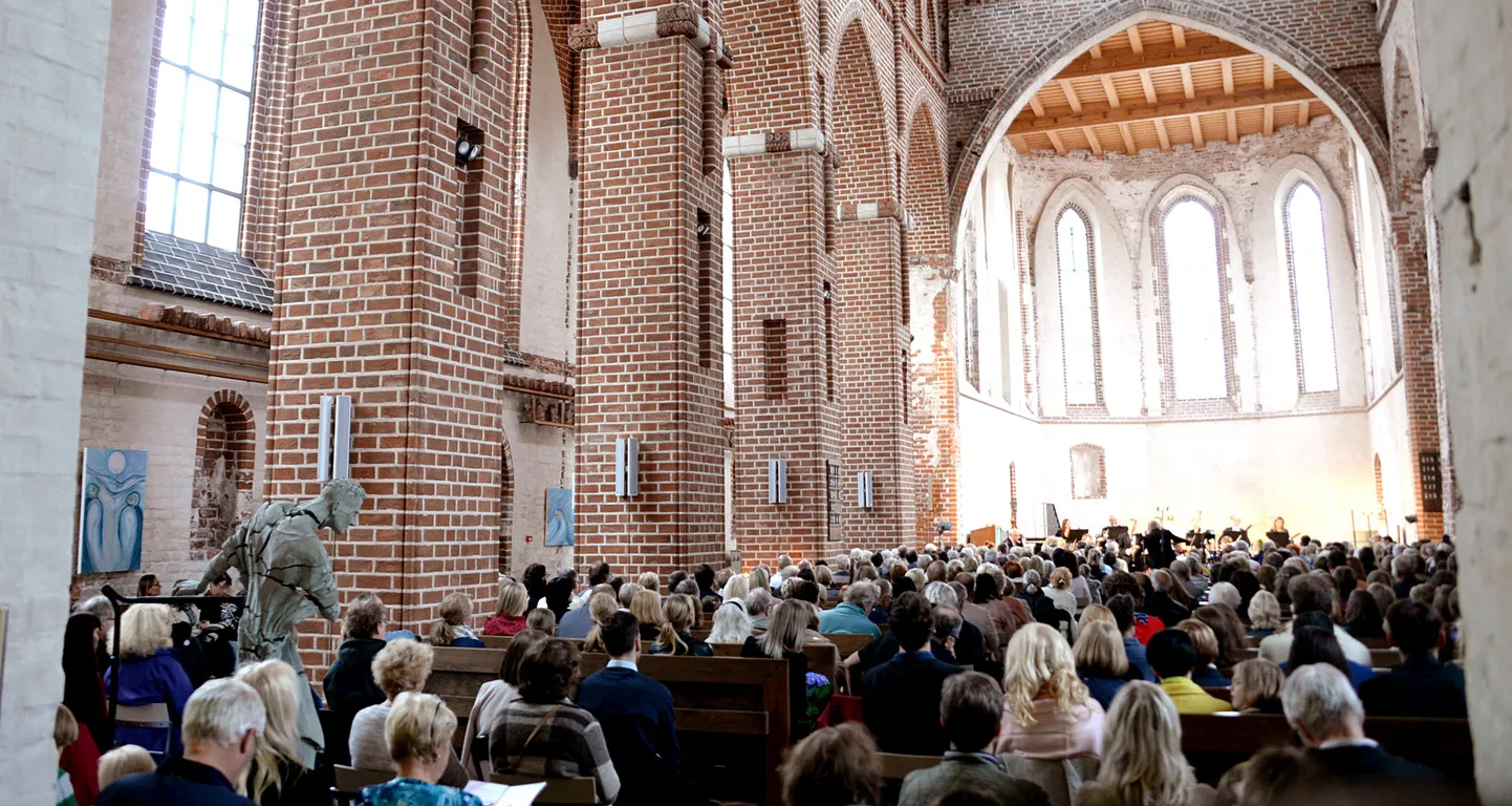 Klaaspärlimängu avakontsert Jaani kirikus.