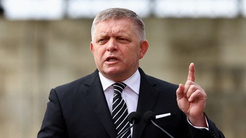 Latvija un Lietuva liegušas Fico izmantot gaisa telpu ceļā uz 9. maija svinībām Maskavā