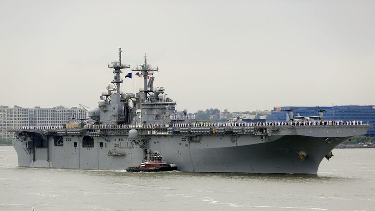 170524-M-IQ883-002NEW YORK (May 24, 2017) The amphibious assault ship USS Kearsarge (LHD 3) arrives in New York Harbor during the 29th annual Fleet Week New York's Parade of Ships. The Parade of Ships marks the beginning of the Fleet Week New York. (U.S. Marine Corps photo by Sgt. Gabby Petticrew/Released)