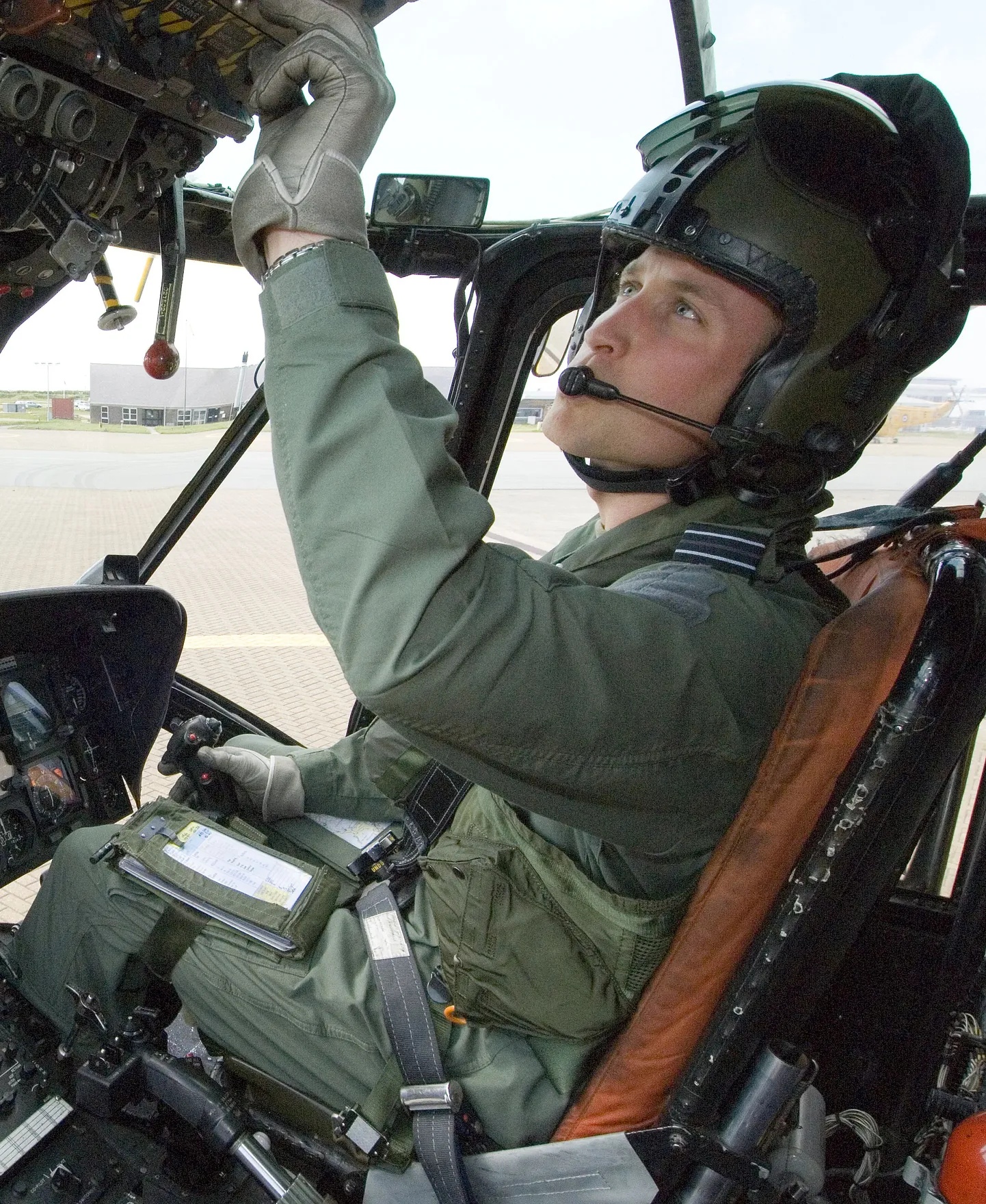 Prints William septembris oma Sea King helikopteris.