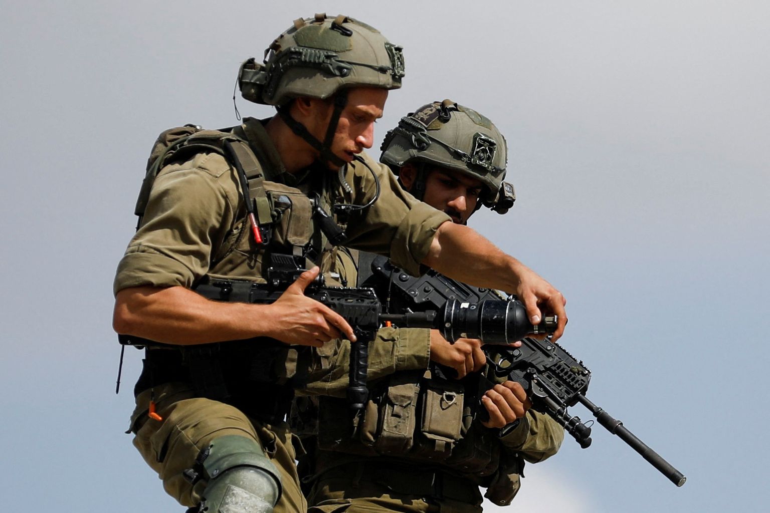 Iisraeli relvastatud sõdurid.