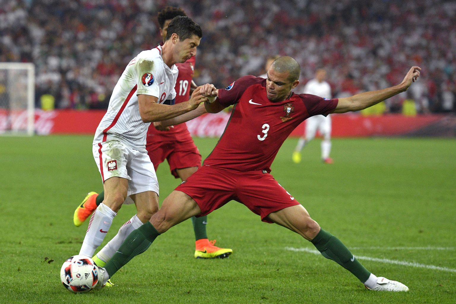 Pepe veerandfinaalis Poola vastu mängimas.