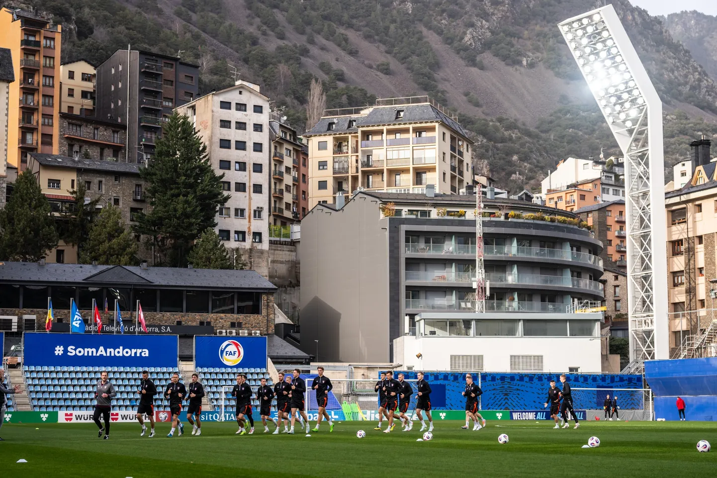 Latvijas futbolisti gatavojas mačam Andorā.