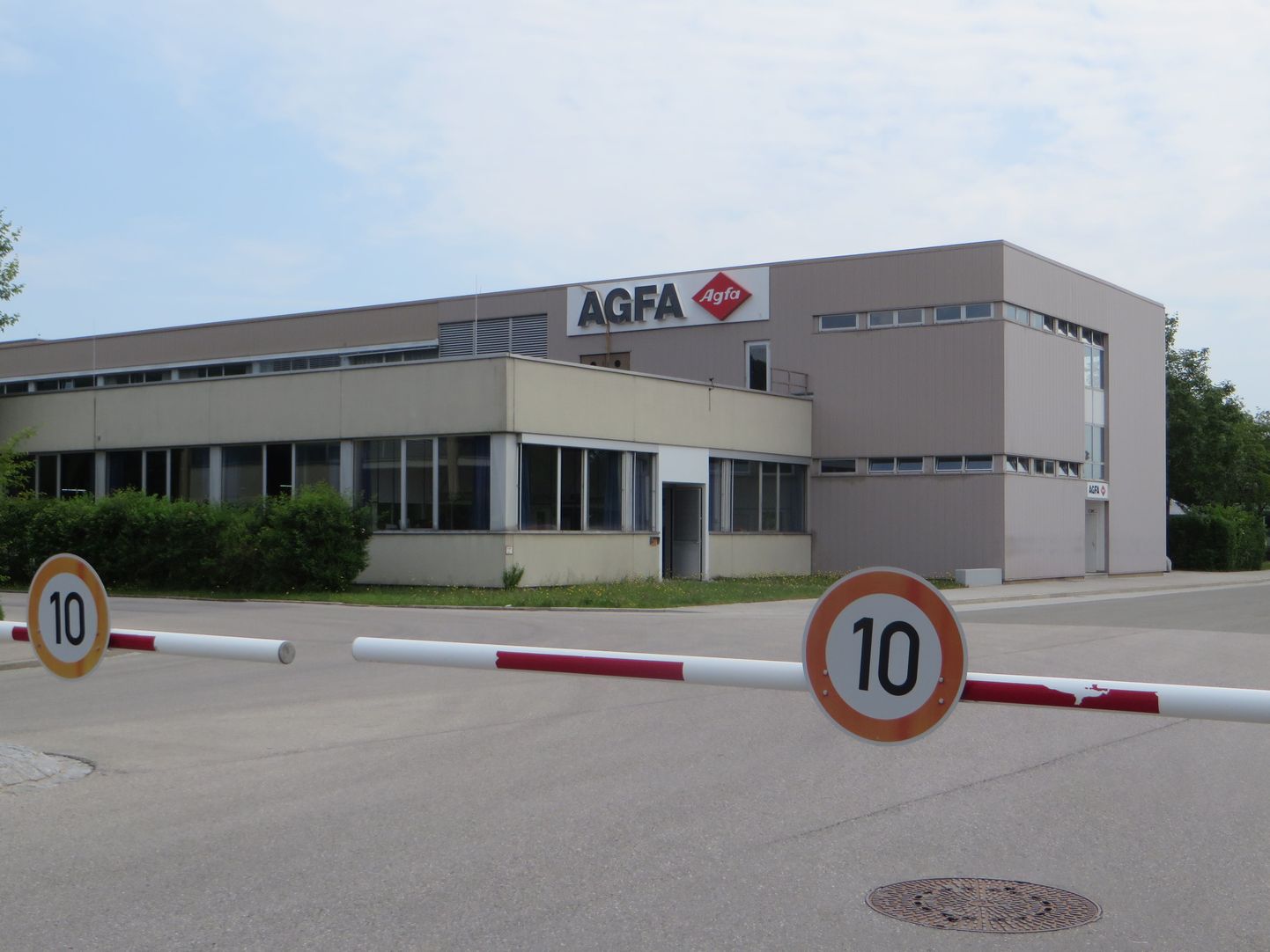 Sissepääs AGFA tehasesse. Pärast tõkkepuid ei võinud enam pilti teha.