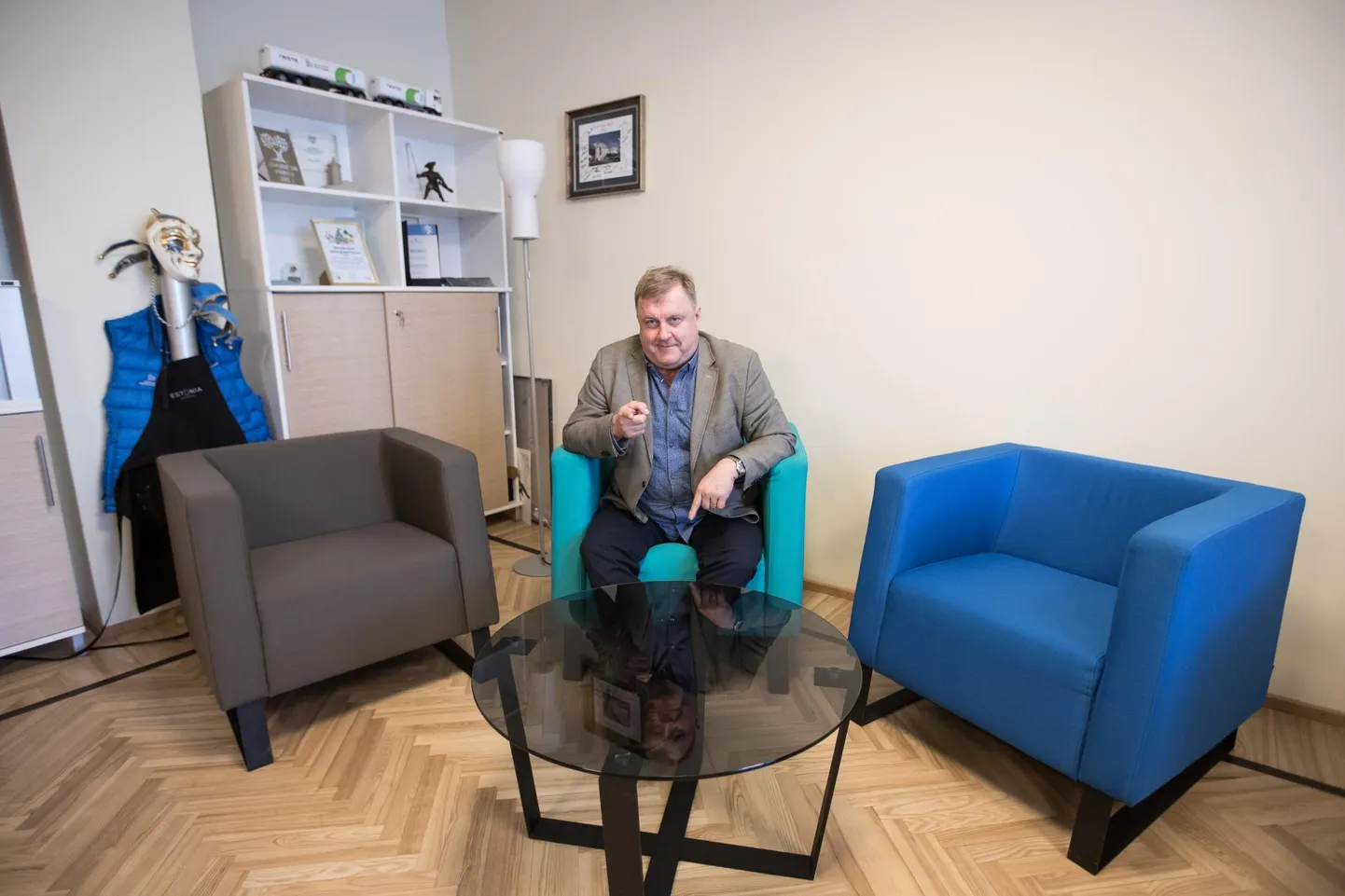 Kui alguses oli Aivar Mäe suhtunud pakkumisse skeptiliselt, siis eile õnnestus volinikel teda veenda vallavanemaks pürgima.