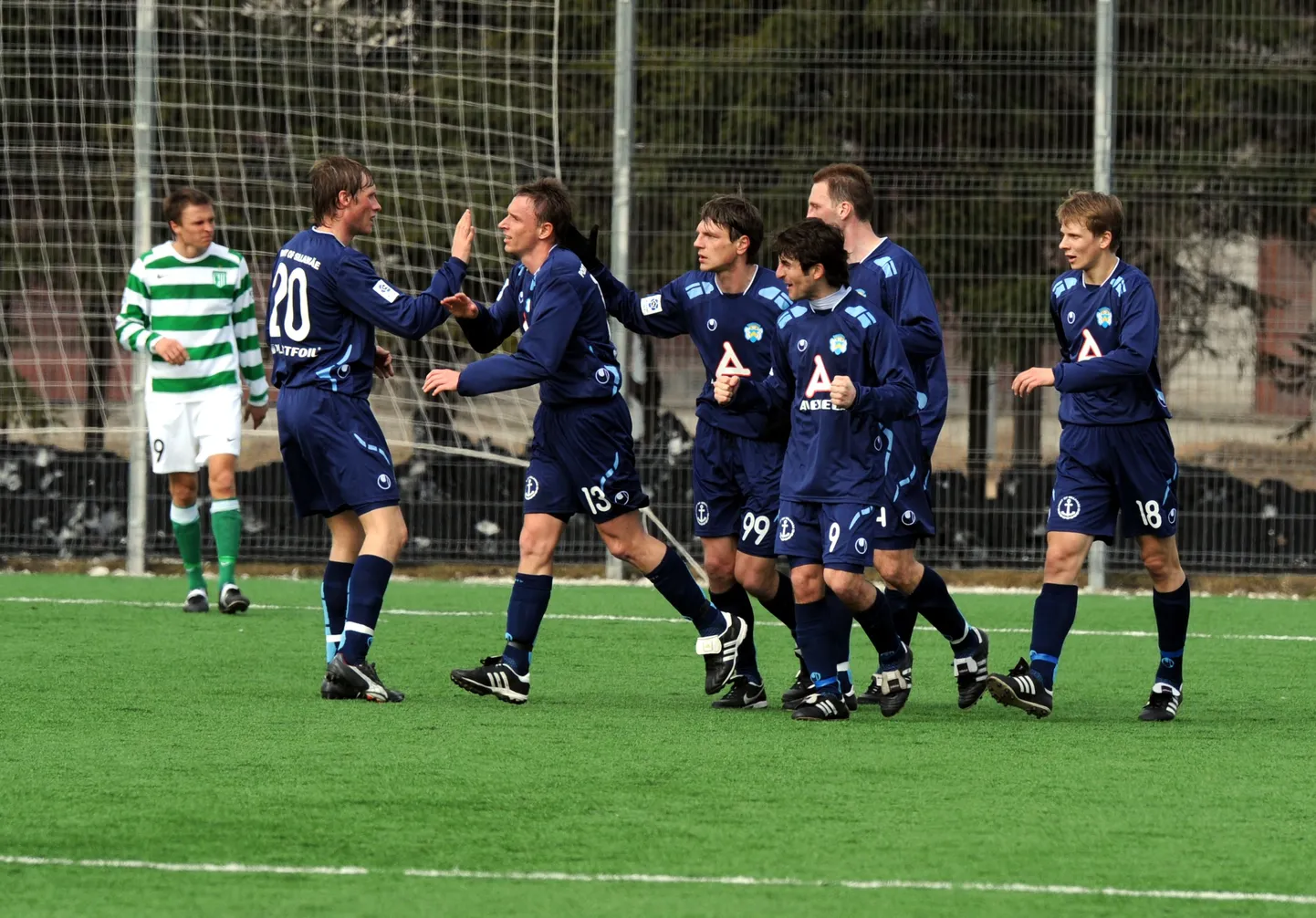 FC Flora 3:2 alistanud Sillamäe jalgpalluritest pääses 6. vooru sümboolsesse koondisesse kaks meest.