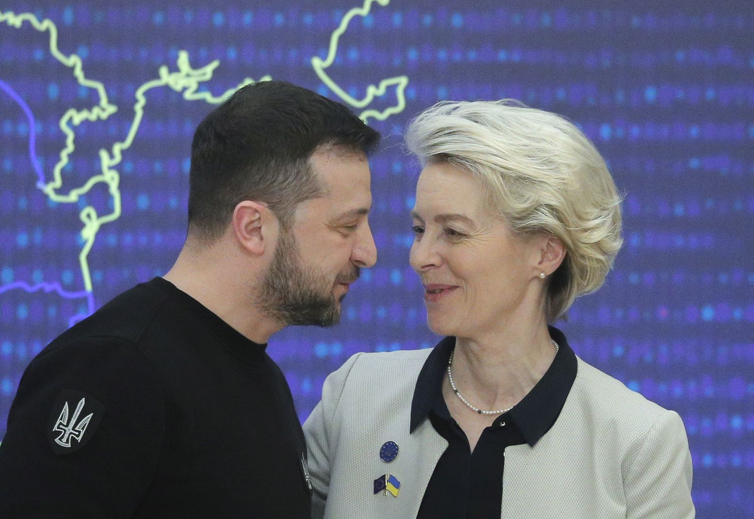 Владимир Зеленский и Урсула фон дер Ляйен. Саммит ЕС-Украина.