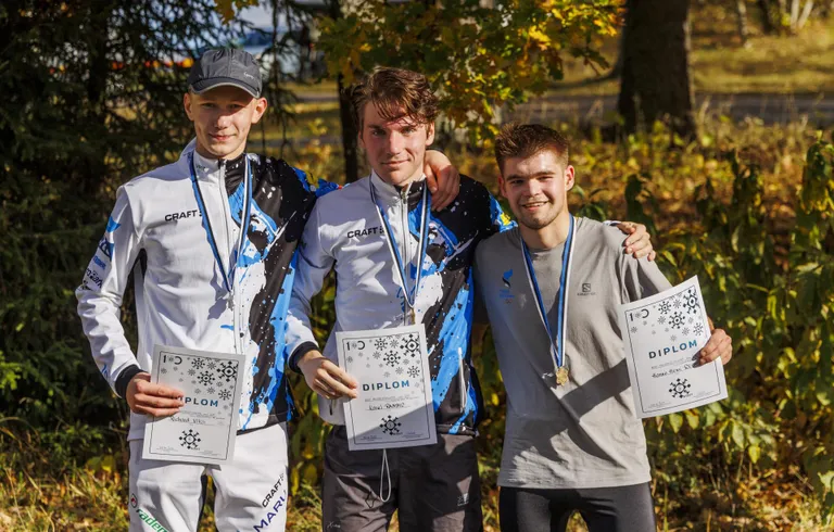 Juunioride arvestuses tuli meistriks Karel Rammo (keskel), järgnesid otepäälased Richard Viks (vasakul) ja Hanno Henri Reidolf.