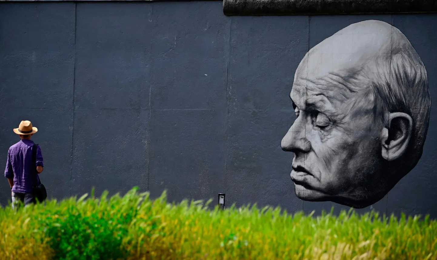 Andrei Sahharovit kujutav seinamaaling Berliinis