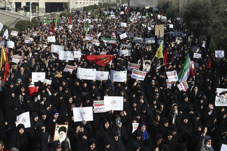 Valitsuse toetajate vastumeeleavaldus Teheranis.
