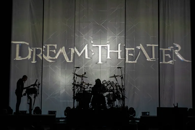 Dream Theater Alexela kontserdimajas.