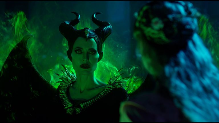 Angelina Jolie ja Elle Fanning filmis «Maleficent: Mistress of Evil»