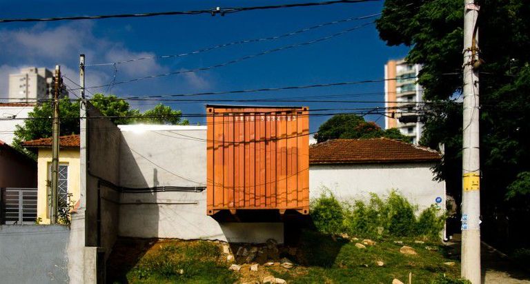 Терраса-контейнер. Вид сбоку / Фото: atelierH2O.com.br.