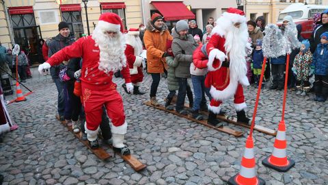 Фото и видео: самые спортивные Деды Морозы Эстонии померились силами