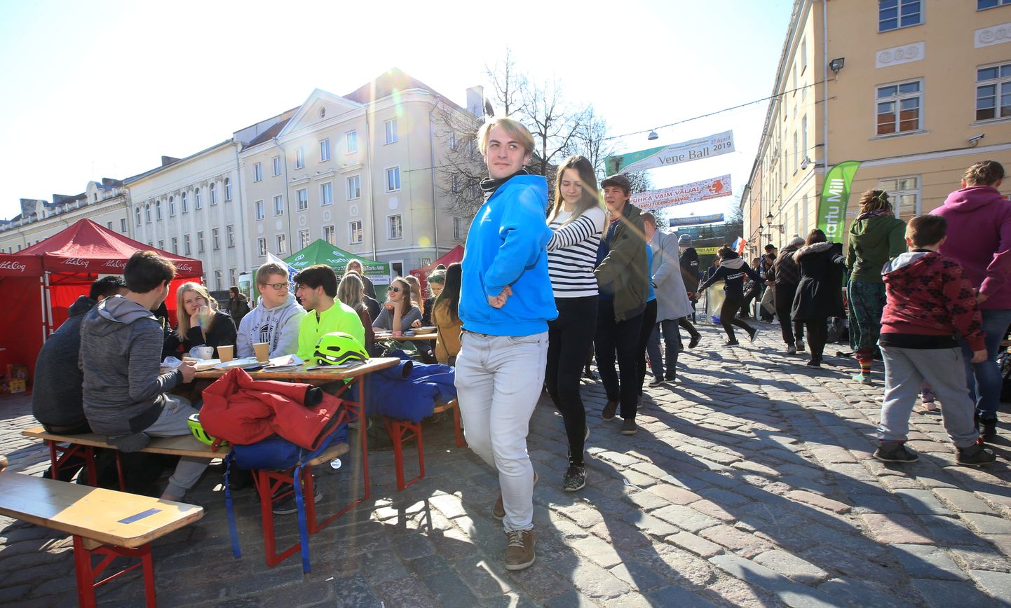 Tartu tudengite kevadpäevade avaürituseks oli traditsiooniliselt pannkoogihommik juba selle nädala alguses.