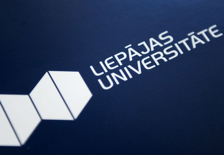 Логотип Лиепайского университета