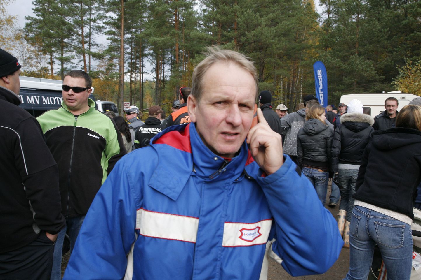 Paikuse klubi võidusõitja Toivo Nikopensius (esiplaanil) ületas finišijoone teisena.