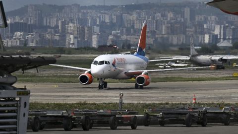 Ukraina luure hinnangul läheneb Vene lennufirma Azimuth pankrotile