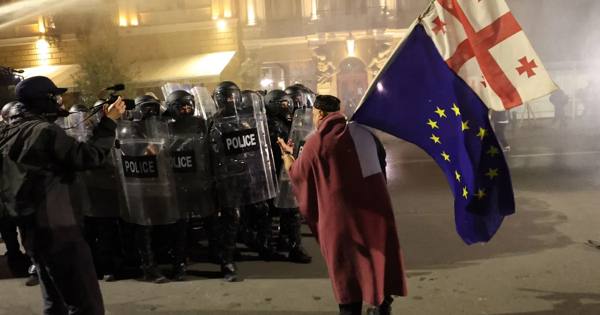VIDEO ⟩ Gruusia peaminister lubas «riigipöördekatse» järel puhastust