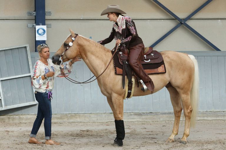 Corinna Schumacher ja tütar Gina on viimaste aastate jooksul saanud tuge hobustelt.