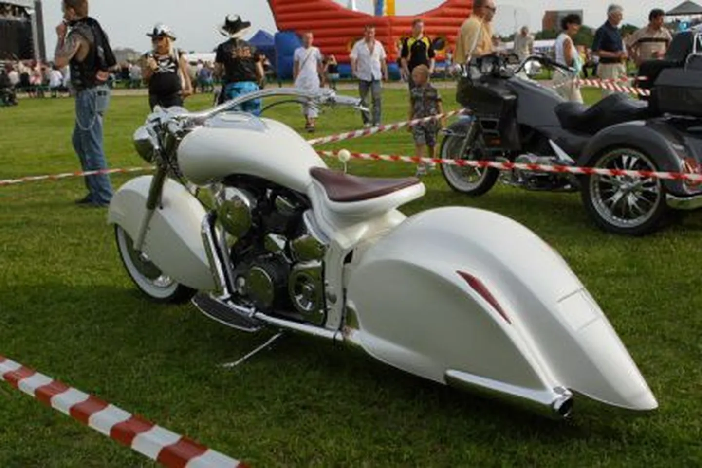 Fotomeenutus Narva Bike 2008lt.