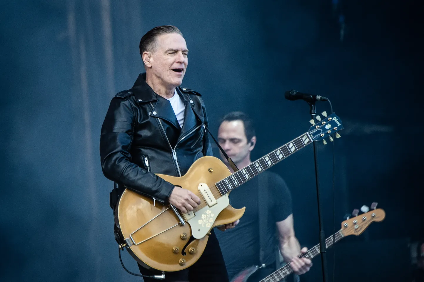 Kanada laulja-laulukirjutaja Bryan Adams esines 28. juunil 2024 Taanis Odenses Tinderboxi muusikafestivalil.