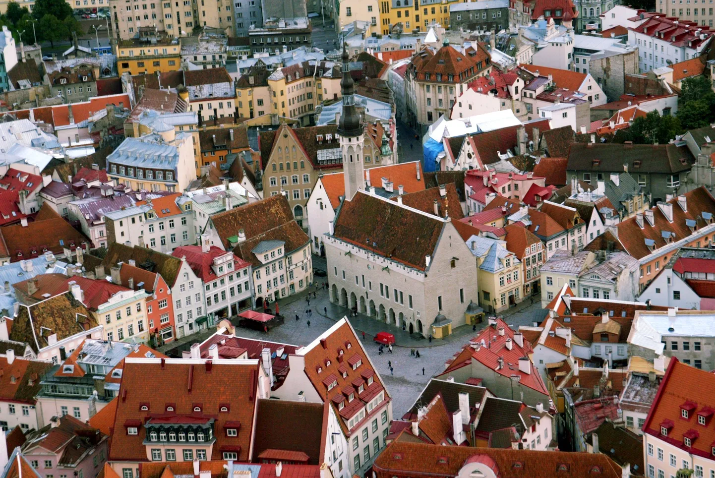 Vaade Tallinna vanalinnale ja Raekoja platsile.