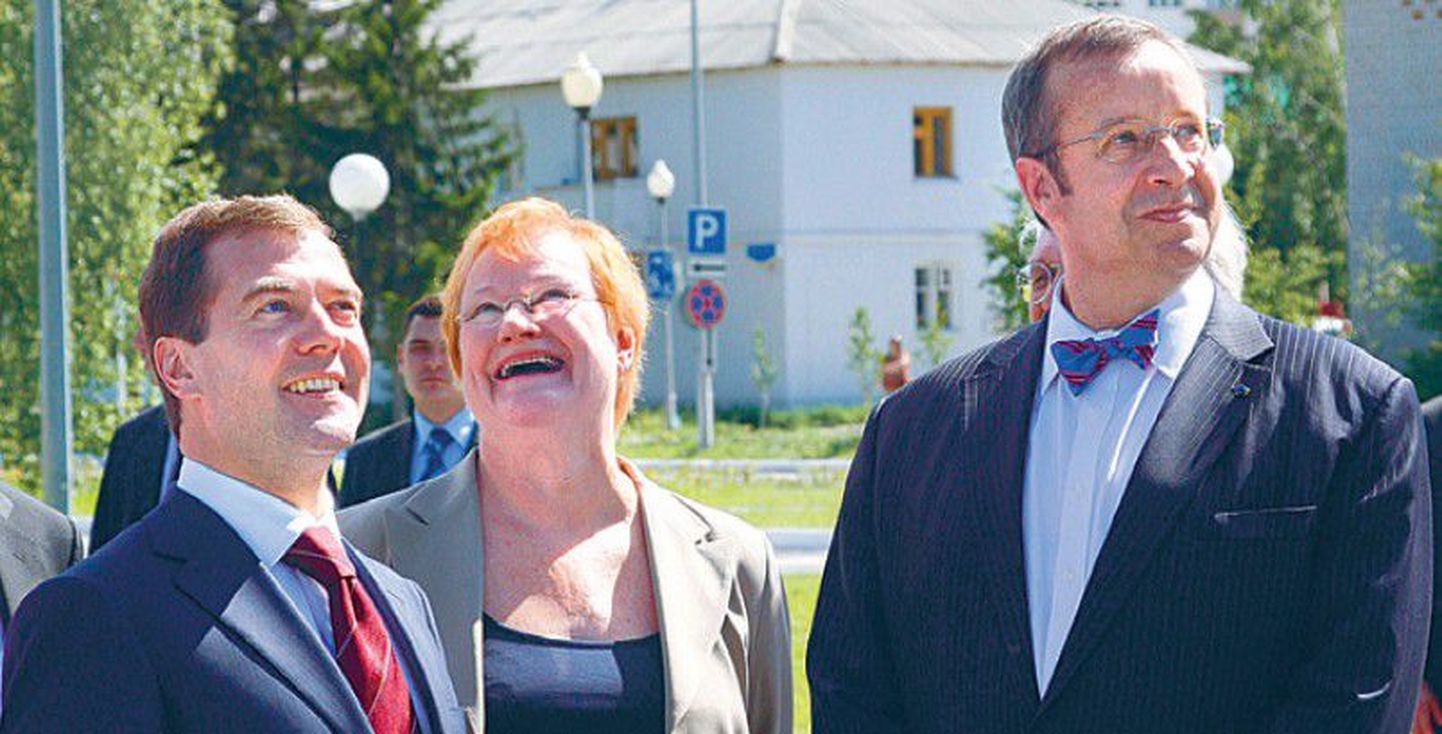 Dmitri Medvedev, Soome president Tarja Halonen ja Toomas Hendrik Ilves Hantõ-Mansiiskis.
