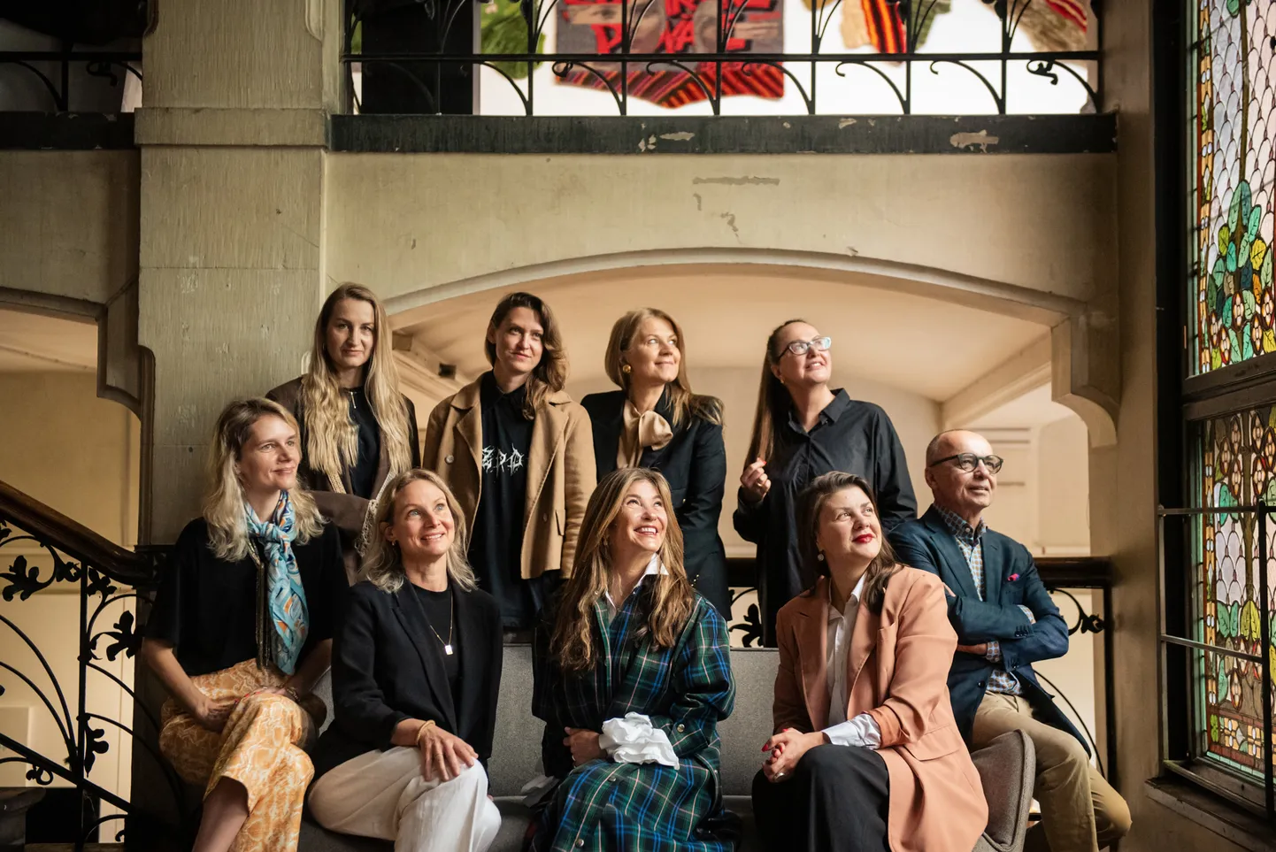 "Linstow Art Award" dibināta 2025. gadā, sadarbojoties Baltijas vadošajam nekustamo īpašu attīstītājam "Linstow Baltic" un Latvijas Mākslas akadēmijai ar mērķi nodrošināt mūsdienīgu platformu Latvijas jaunajiem māksliniekiem savas profesionālās karjeras uzsākšanai un talanta pilnveidošanai.
