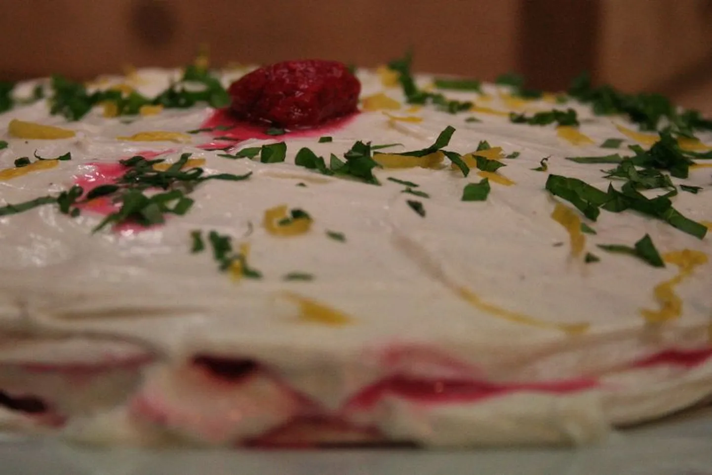 Vaarika-tortiljakook..