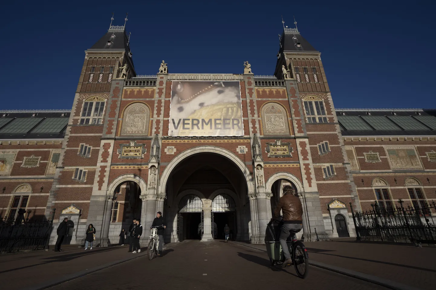 Vermeeri suurnäitus Amsterdami Rijksmuseumis.