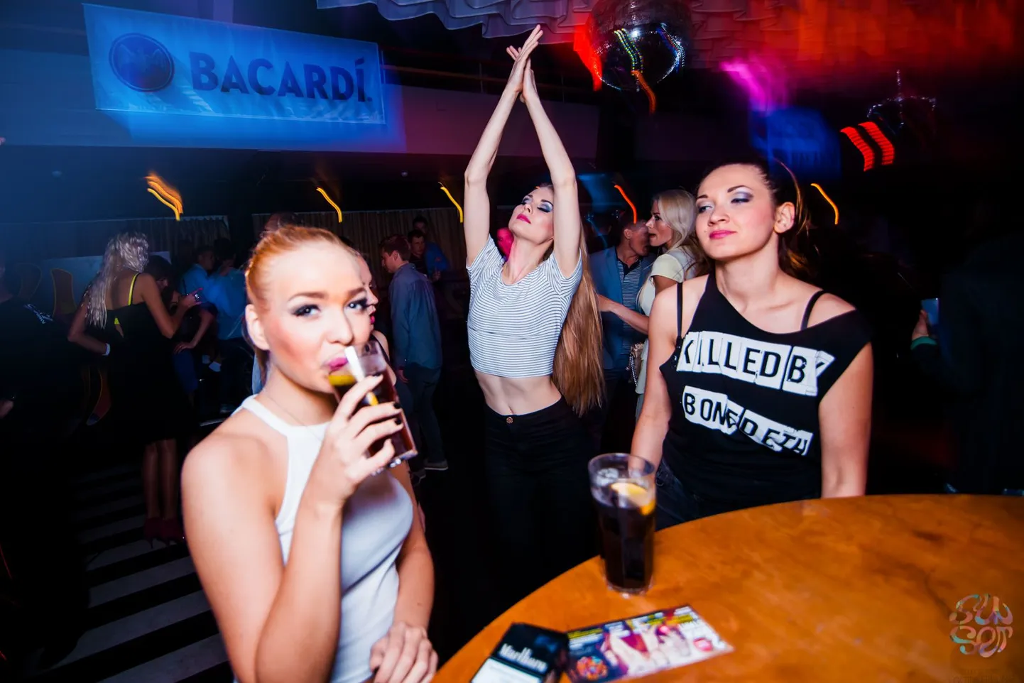 Club Sunset pidas maha uhke avapeo, kus esines Liis Lemsalu oma uue kavaga
