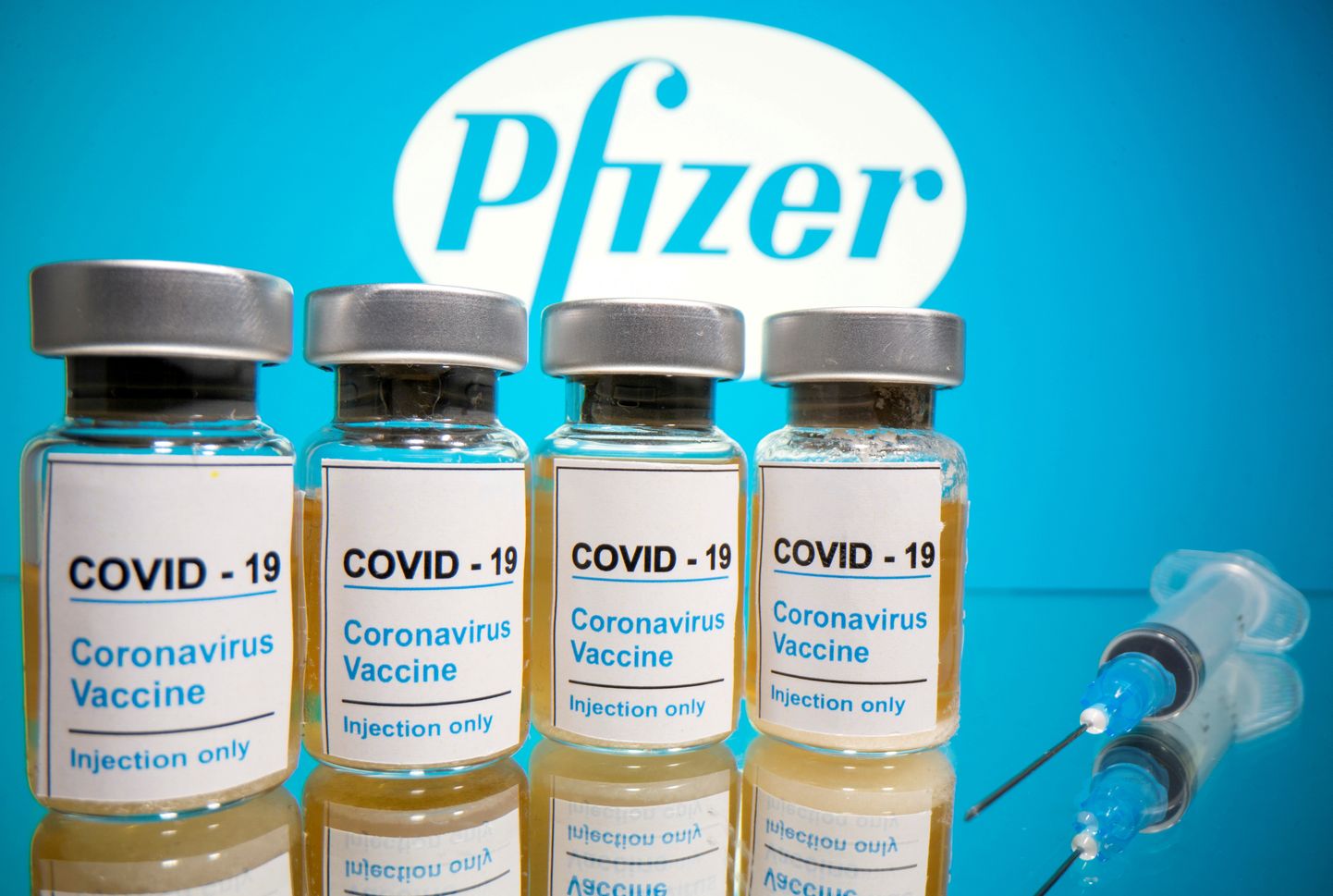 Covid-19 vakcīna.