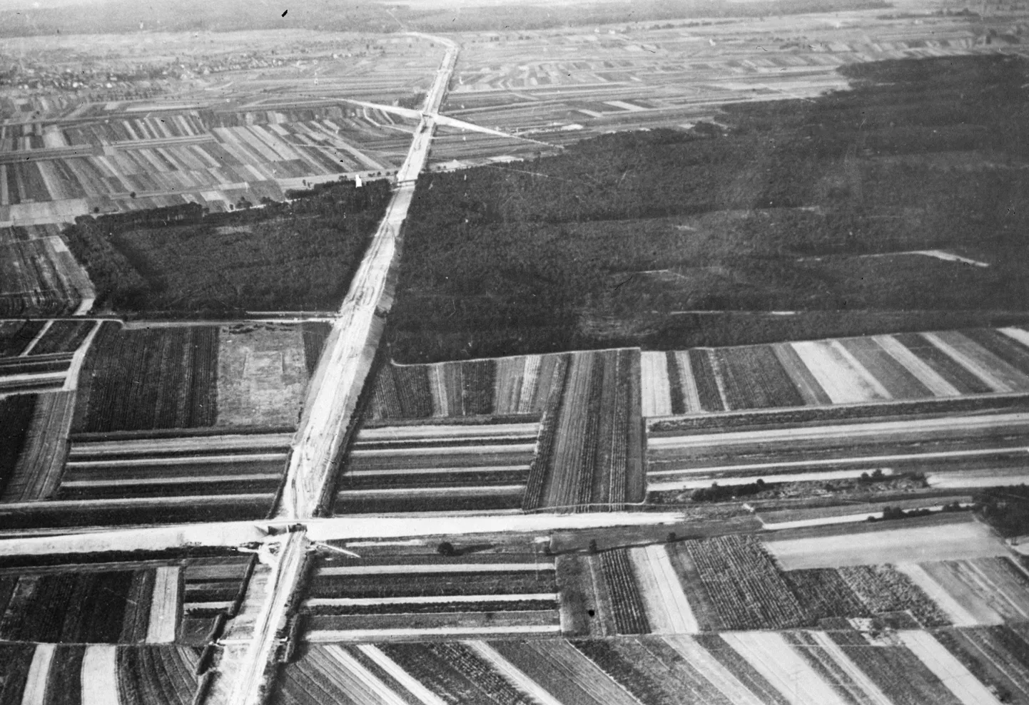 Saksamaa üks autobahnidest, mis rajati 1930. aastatel