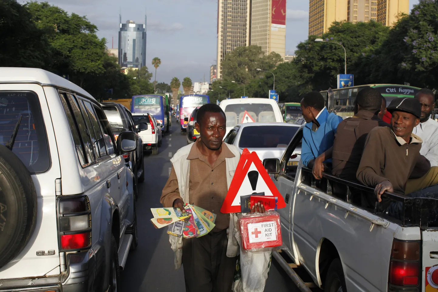 Kaubitseja Nairobi tänaval.