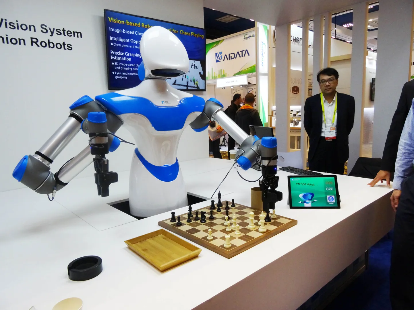 Pildil olev robot ei ole juhtunuga seotud.