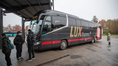 Ühe bussifirma lõpetamisotsus toob varahommikuse väljumise Tallinna ja tasuta sõidu Tartu