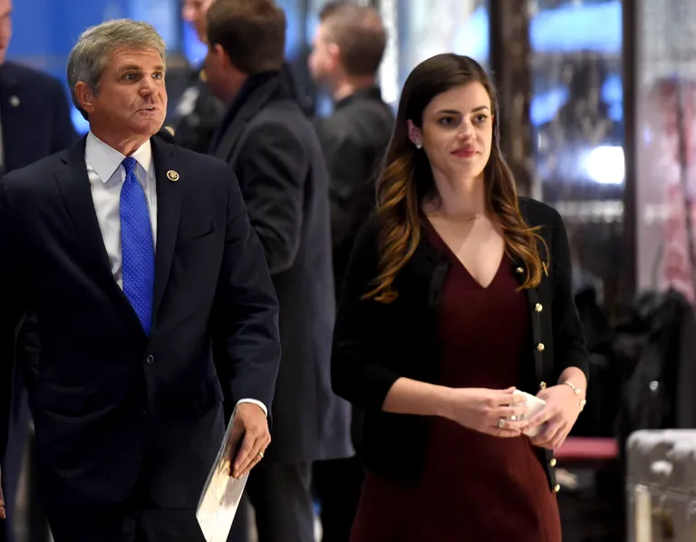 Senaator Michael McCaul ja Trumpi valimiskampaania assistent Madeleine Westerhout 2016