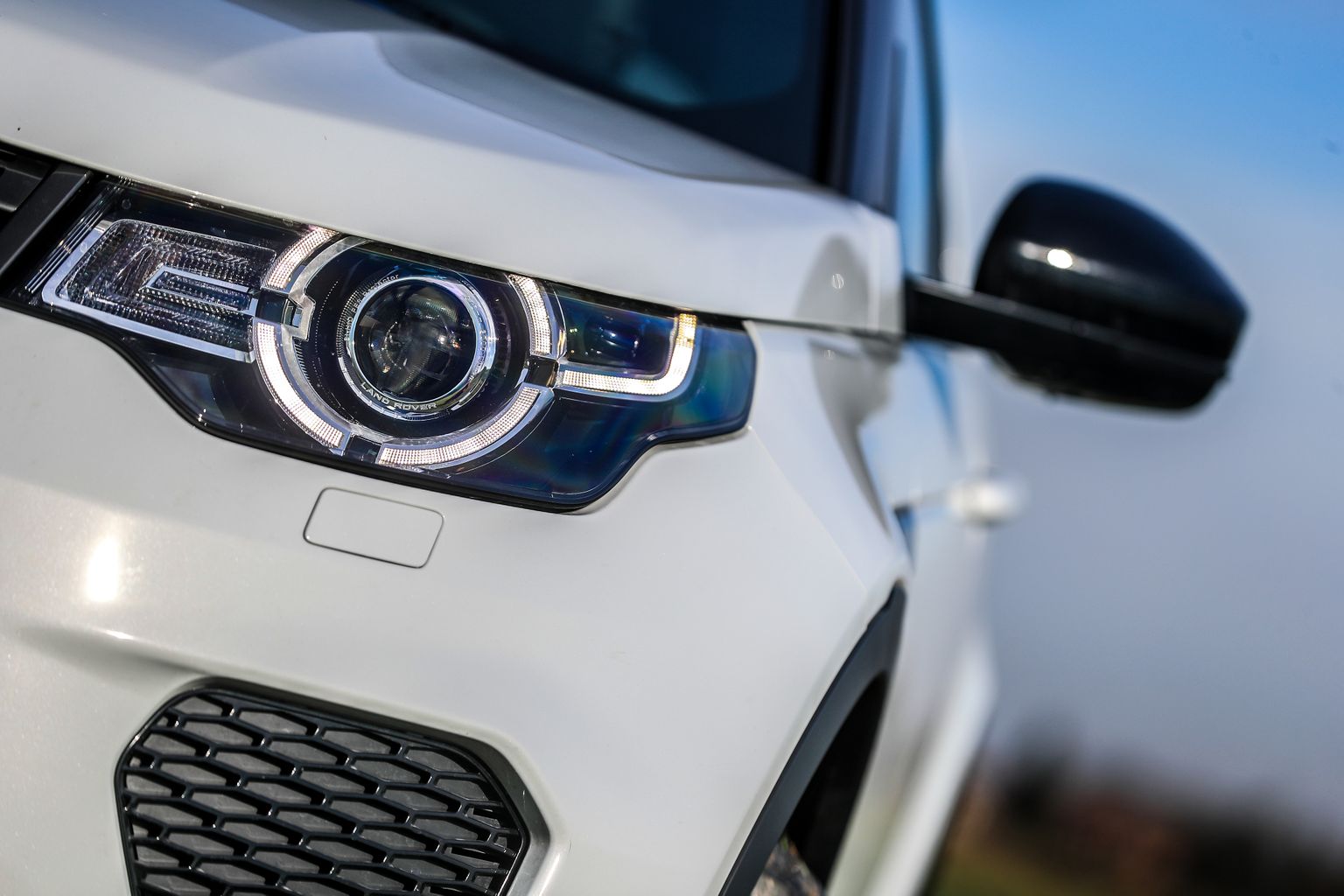 Land Rover Discovery Sport 4WD.