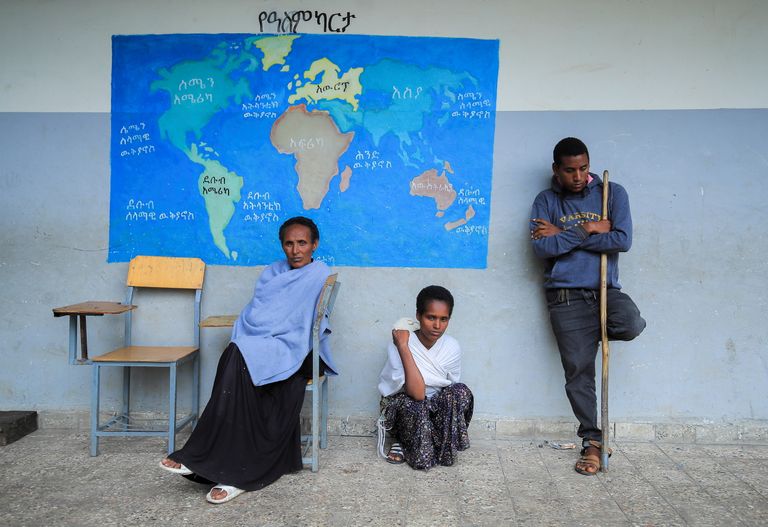 Etioopia kodusõja tsiviilelanikest põgenikud ühes varjupaigaks muudetud koolis, 9. oktoober 2021. 