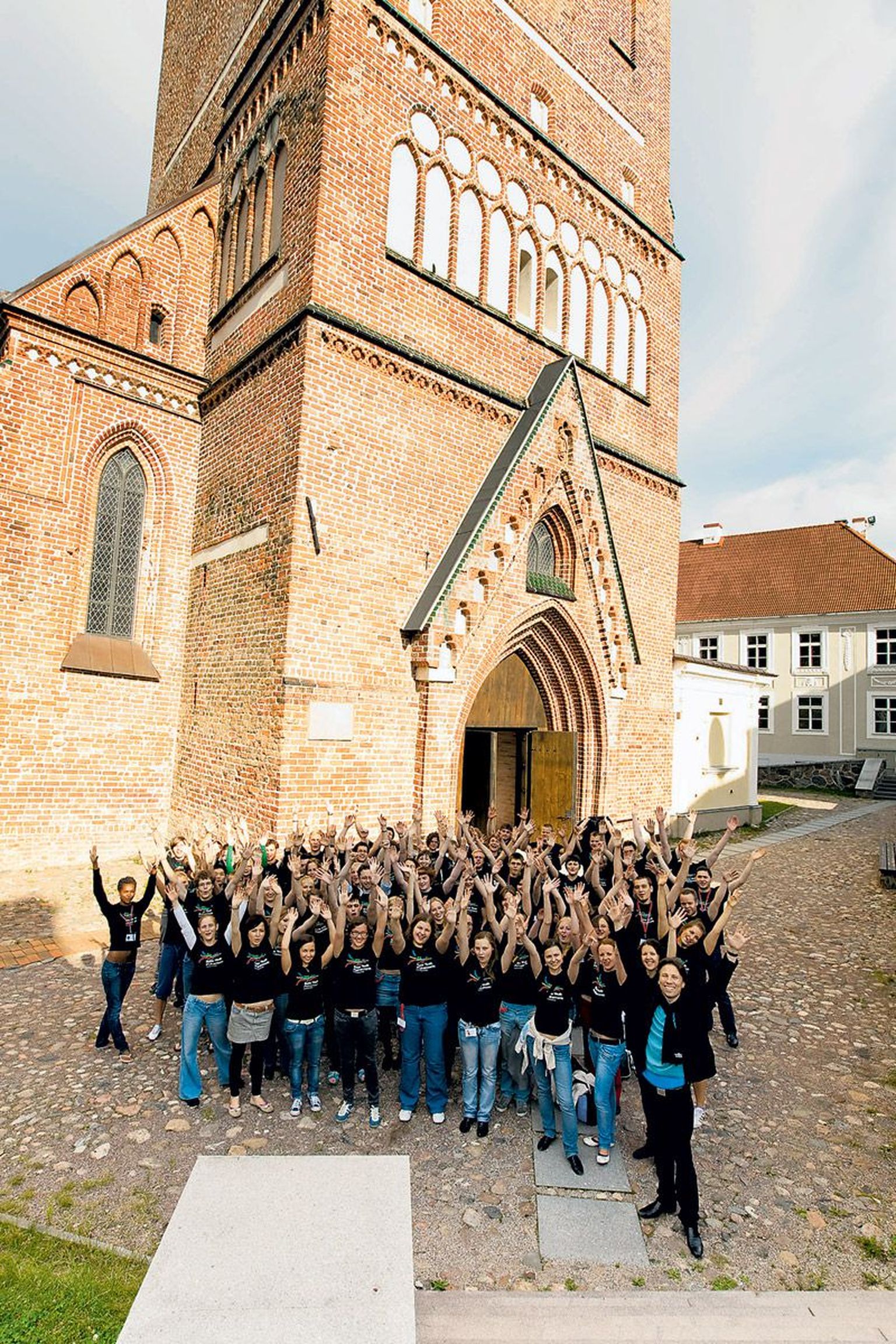 Läänemere maade festivaliorkester ehk Balti Noored Fil­har­moonikud on 70 noort parimat muusikut kõikidest Läänemerd ümbritsevatest riikidest. Eestit esindab orkestris seitse andekat noort muusikut.