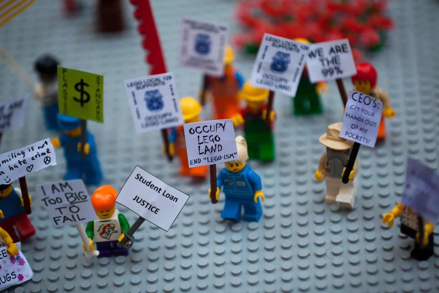 Lego kujukeste näod on läinud aina kurjemaks
