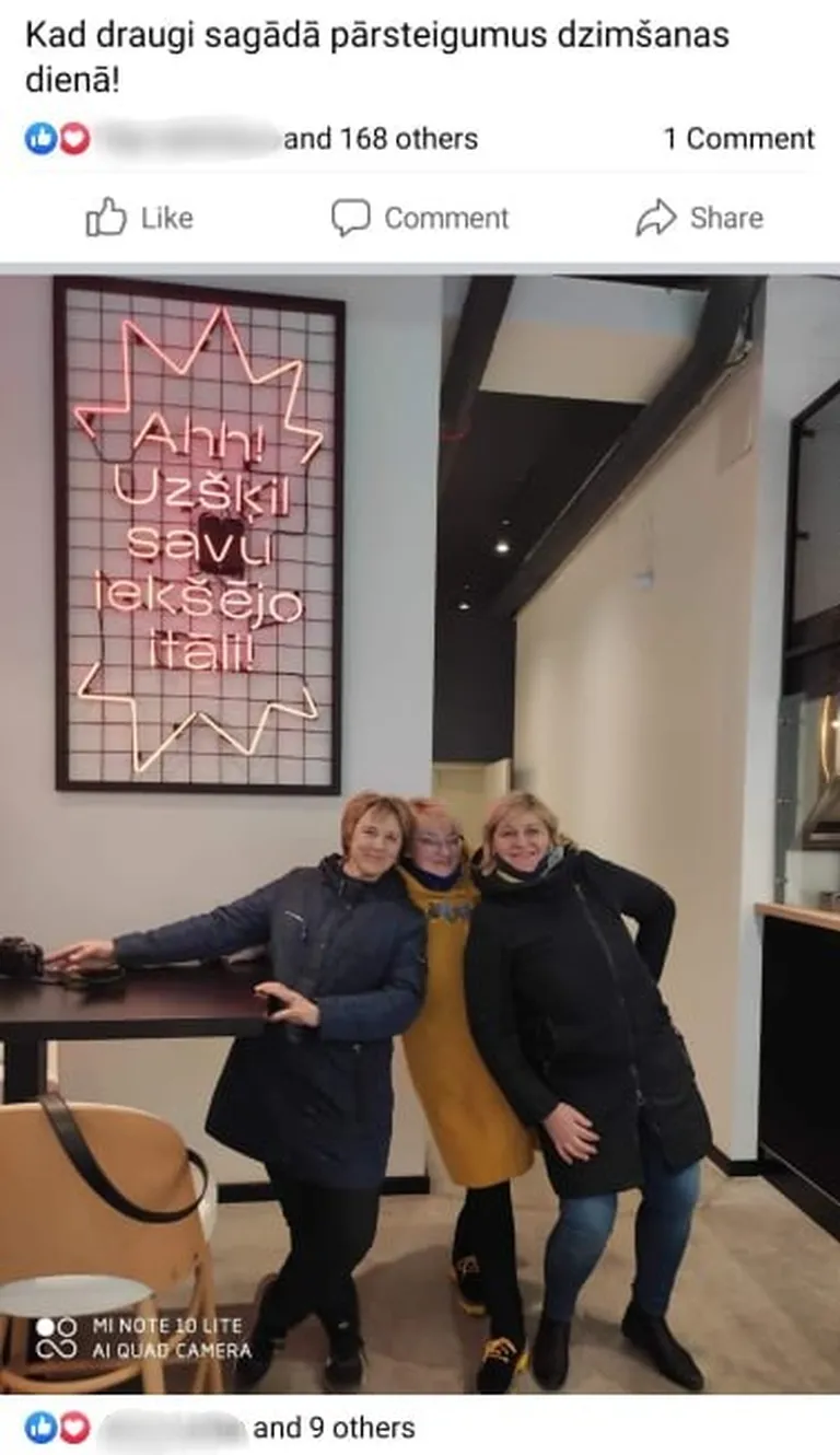 Facebook ieraksts un foto no kafejnīcas, kurā politiķe redzama bez sejas maskas kopā ar citiem cilvēkiem.
