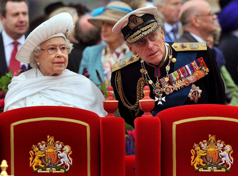 Kuninganna Elizabeth II ja ta mees prints Philip 3. juunil 2012 laeva Spirit of Chartwell pardal Londonis Thamesi jõel