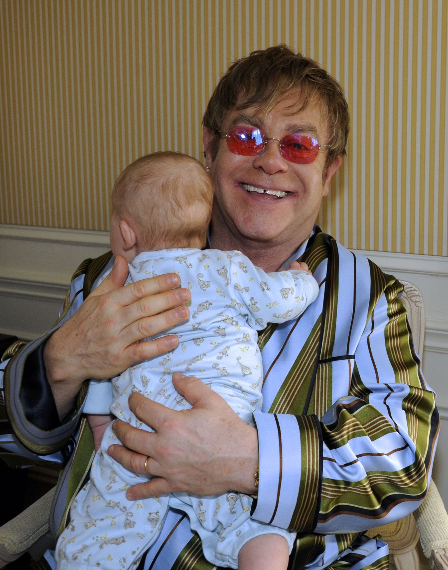 Elton John pojaga