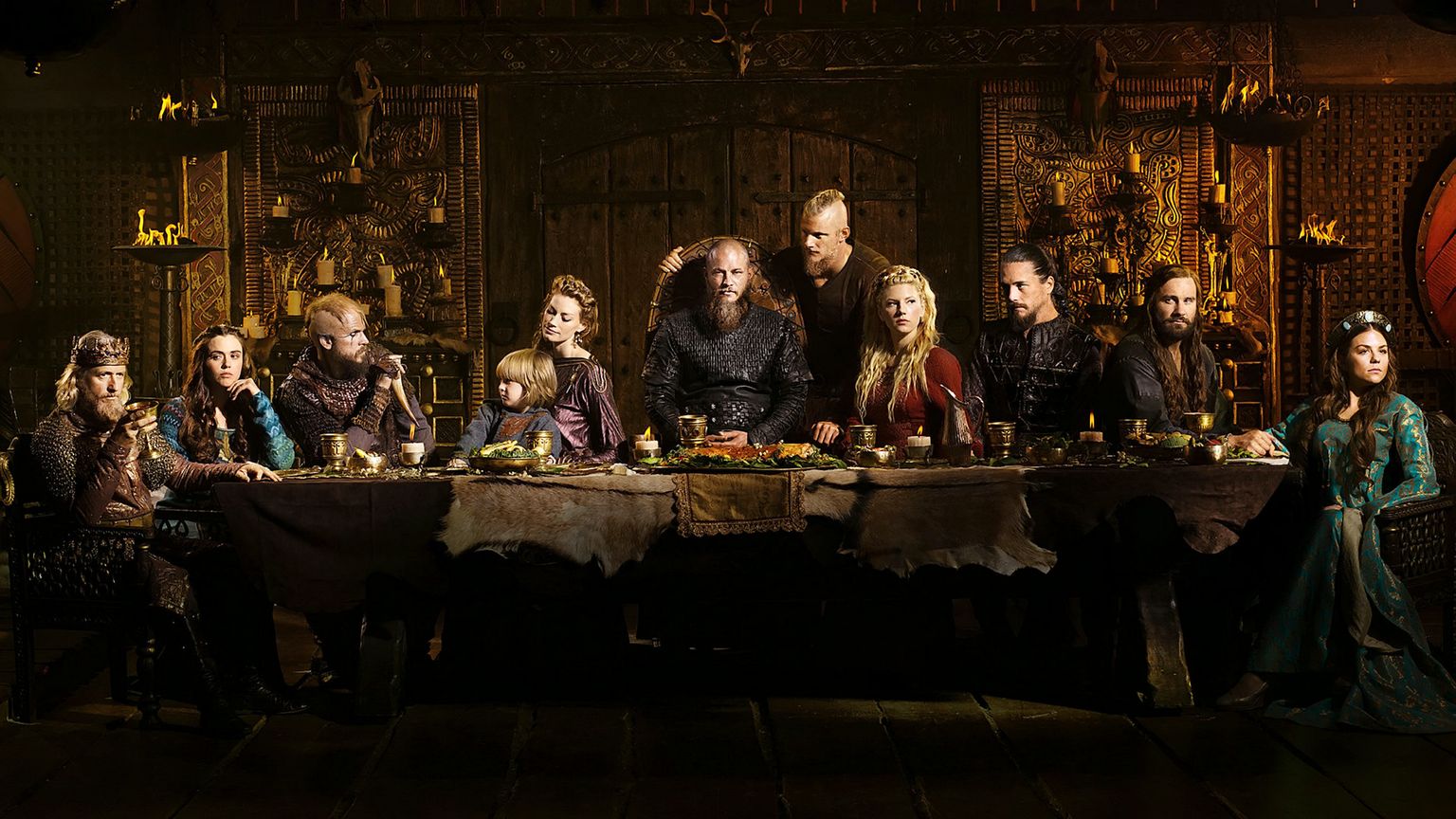Viiking Ragnar Lothbrok ja tema õukond. Pilt telesarjast «Viikingid», mis põhineb «Ragnari saagadel».