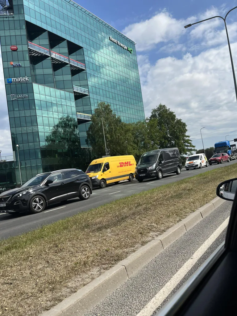 Avarii Tammsaare teel põhjustas ummiku