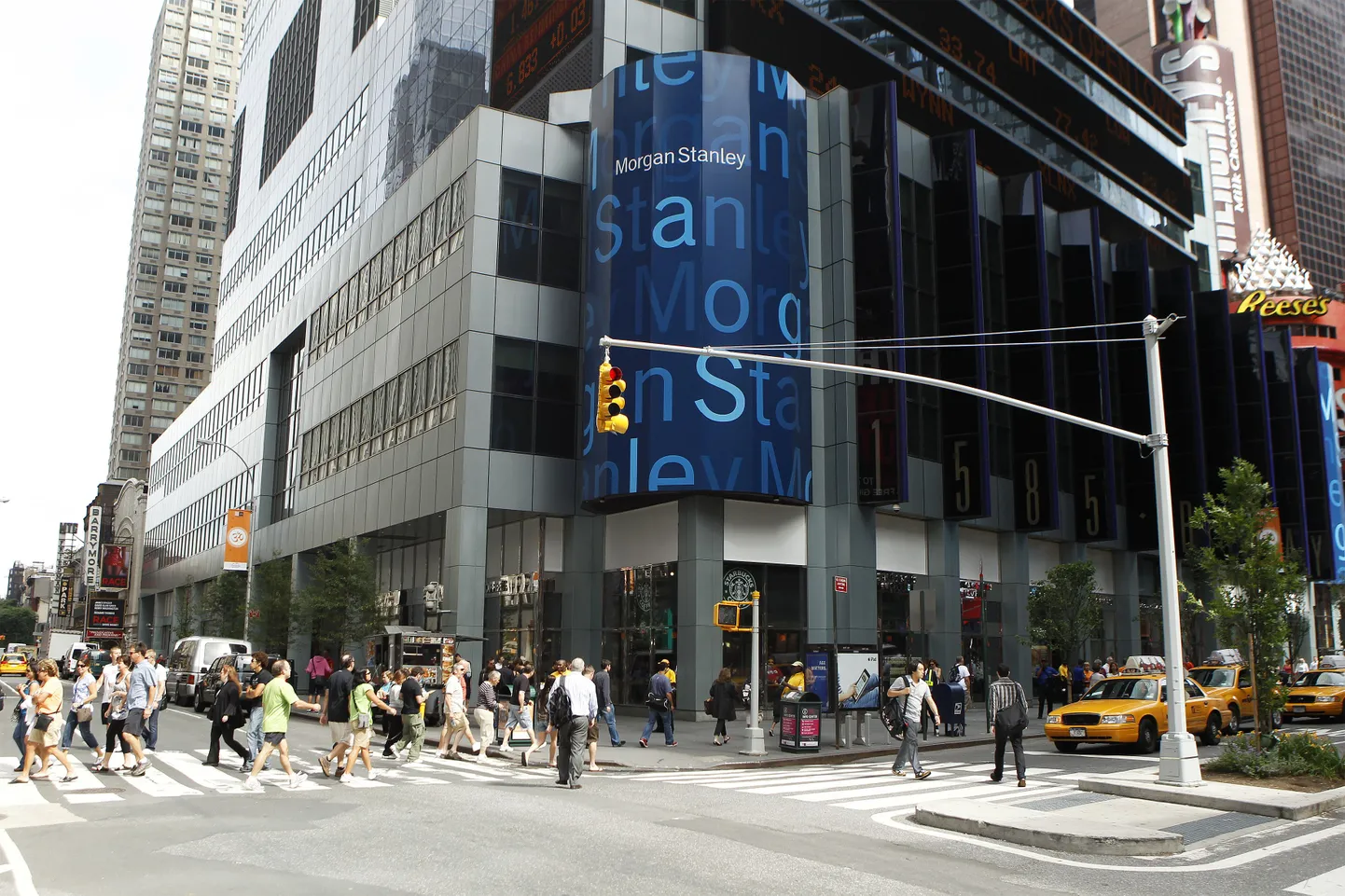 Morgan Stanley peakontor New Yorgis.