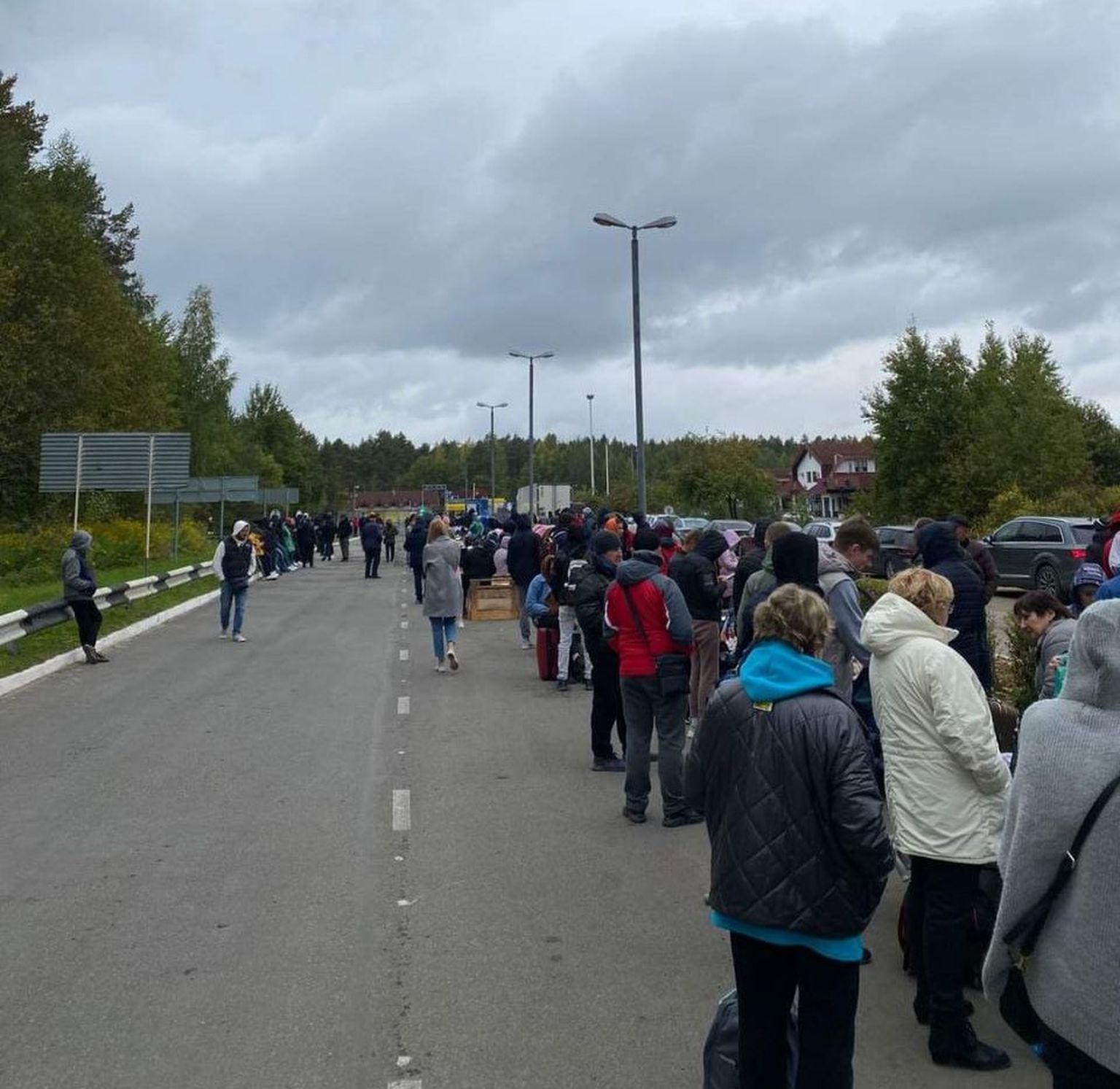 Järjekord Eesti-Vene piiril, Koidula piiripunkti Venemaa-poolses kontrollpunktis Kunitsina Mäel.